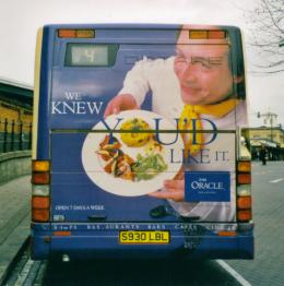 930 on 21 December 2001 (14529 bytes)